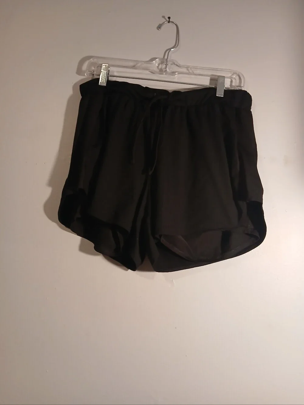 Avia Ladies Black Women's Drawstring Athletic Shorts. Size Large (12-14)